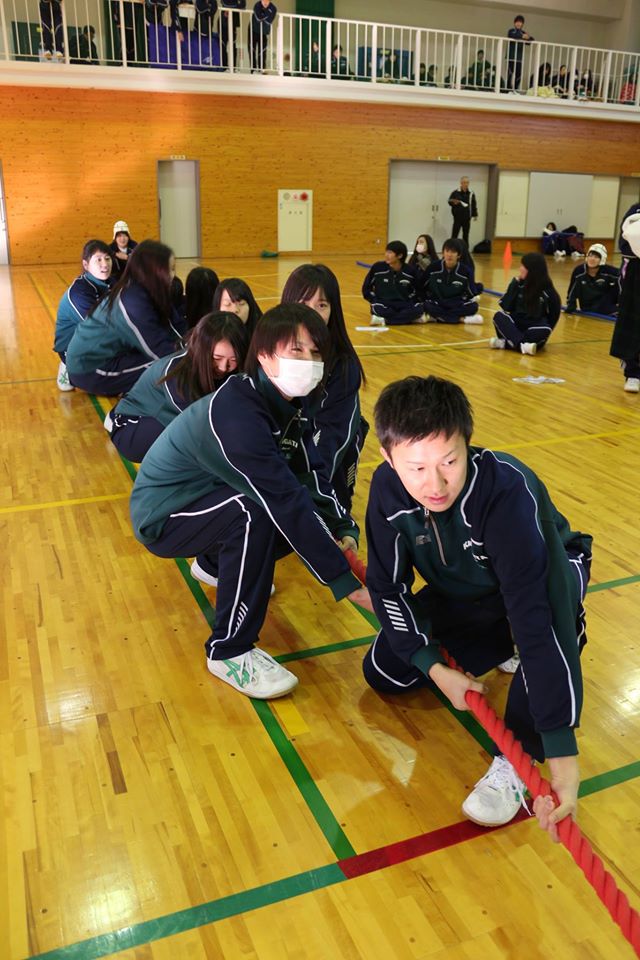 綱引き
