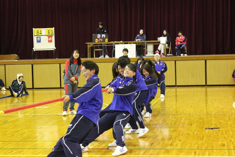 綱引き