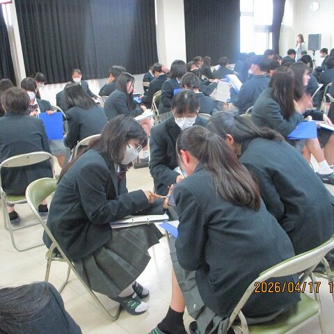 授業が始まりました！　～産業社会と人間～