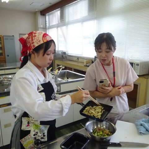 生徒考案 お弁当の試食会!(3年食物モデル)